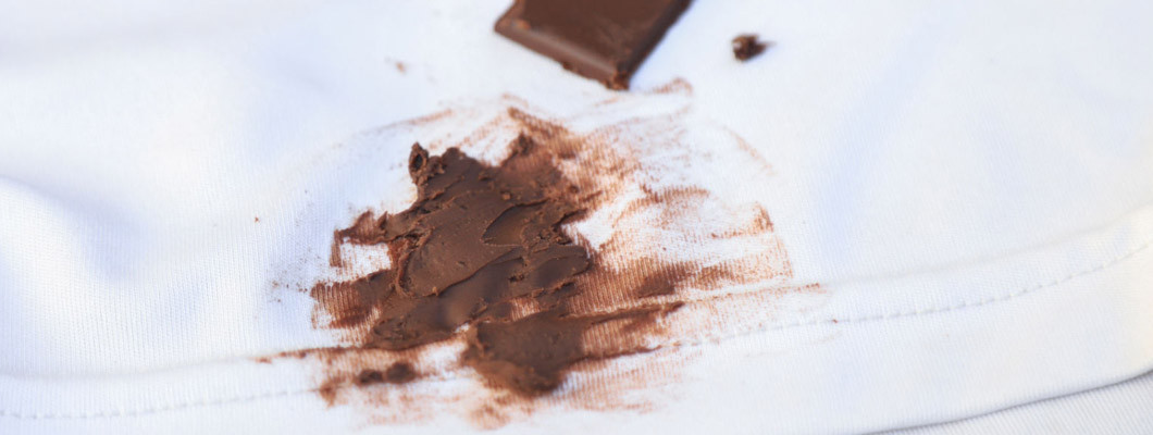 Éliminer les taches de chocolat : une solution sucrée!